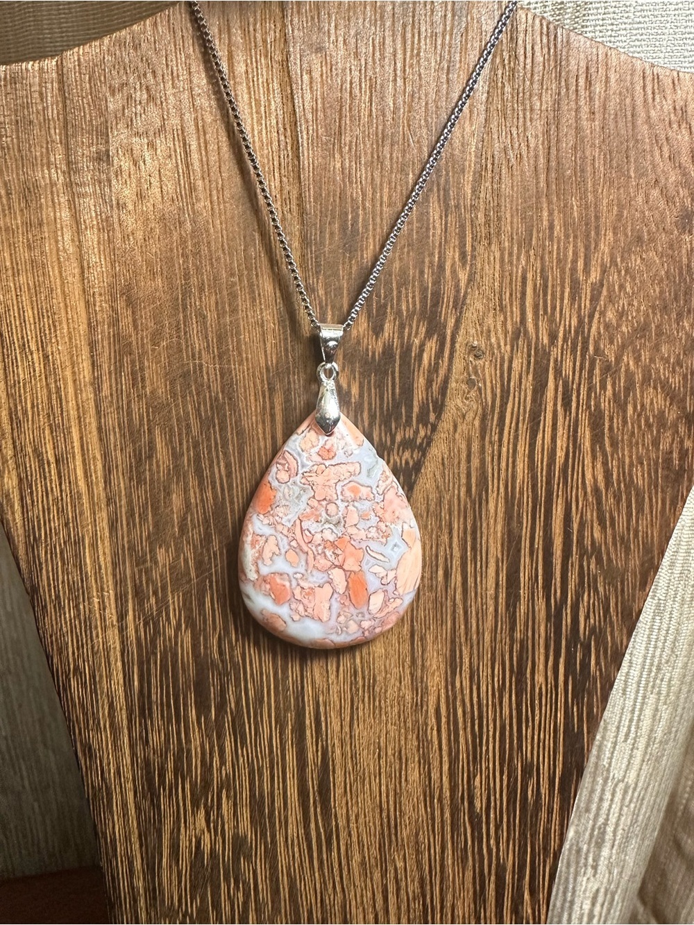 RESERVED Petal Agate Teardrop Pendant Necklace on Chain - Picture 9 of 11
